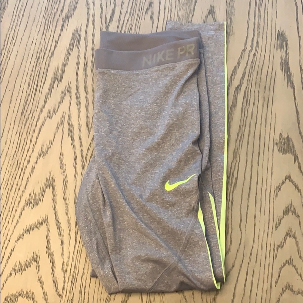 Nike leggings